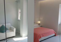 อื่นๆ 2 Younique