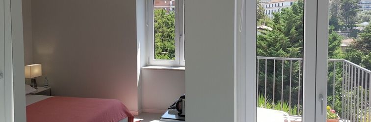 อื่นๆ Younique