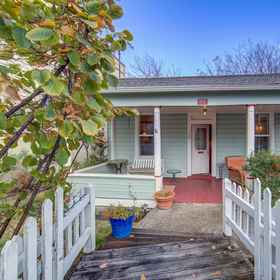 Primary image 1 Carlisle Garden Suites, Hotel Angus Bowmer Theater