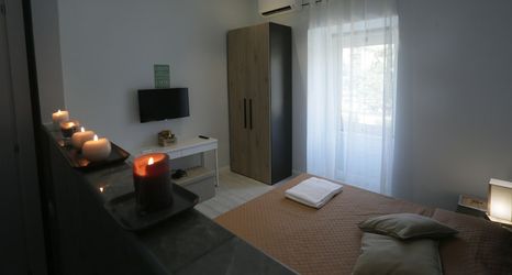 Others 2 Esposito Plaza - Rooms & Suite