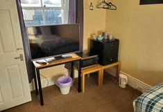 Others 3 The Queens Arms Hotel