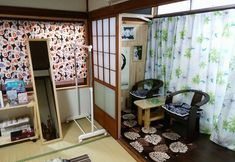 Others 3 Lounge Taki