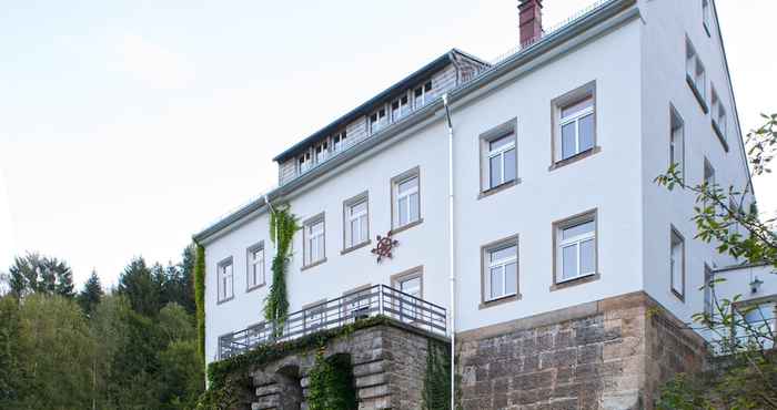 Lainnya Die Burg Schöna - In a national park