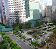 Others 3 Forbeswood Heights 2BR by Stays PH