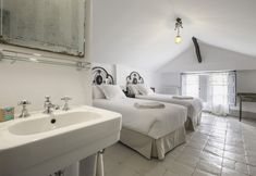 기타 7 La Casa Grande de Zujaira