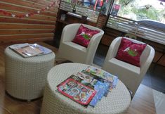 Lainnya 6 Axis Pension Hotel