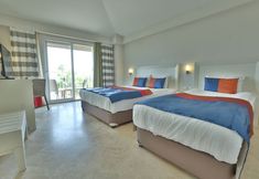 Others 7 Crystal Boutique Beach Resort - Adults Only