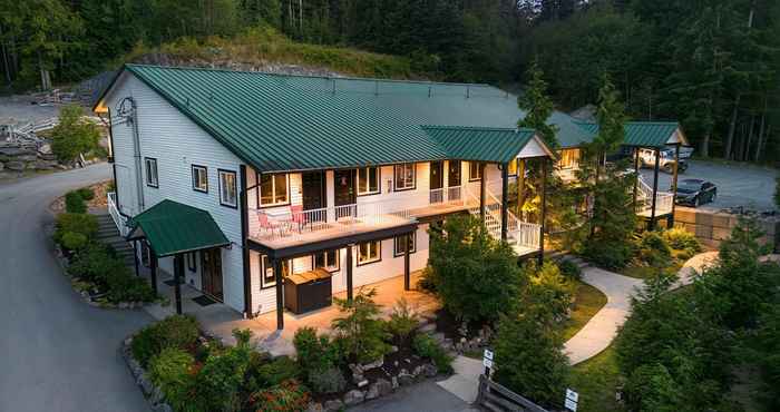 Khác West Coast Trail Lodge