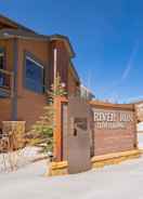 Primary image River Run Townhomes 63