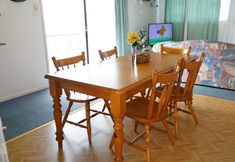 Others 7 Family Home in Prime Location