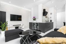 Lain-lain City of The Kings Arianska Garden