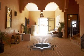 기타 4 Riad Bouchedor