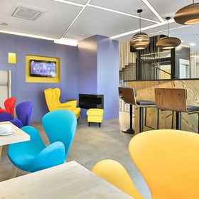 Imej utama1Villa Ozone,Sklep Charytatywny LukLuk飯店