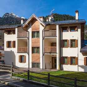 Primary image 1 Appartamenti Enrosadira, Ospitale di Cadore Hotels