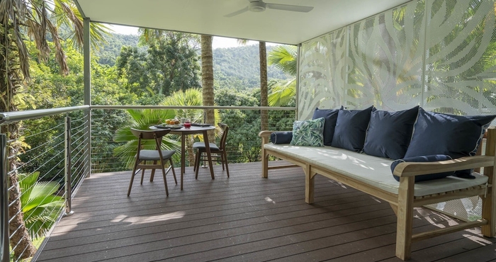 Others mist at Cape Tribulation