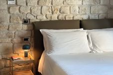 Khác Olivia Rooms Teocrito