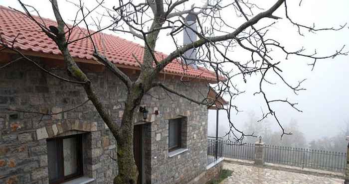 Others Oreini Nafpaktia Houses