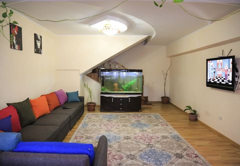 Others Champion Hostel