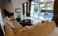 Others 4 AnB Pool Villa 3BR Glass House in Pattaya
