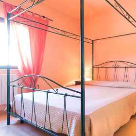 Primary image 1 빌라 마리아 안토니에타, 키에사 마드레 데이 산티 피에트로 에 파올로 호텔