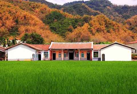 Khác Yellow and Black Guesthouse