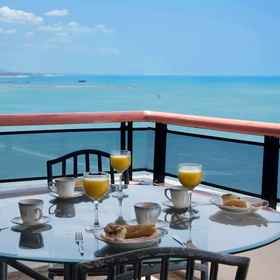 Primary image 1 웅 포르 안다르 콩 비스타 파노라미카 두 마르, Ferreira Square 호텔