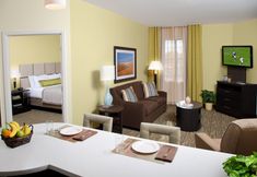 Khác 3 Candlewood Suites Chester - Philadelphia International Airport by IHG