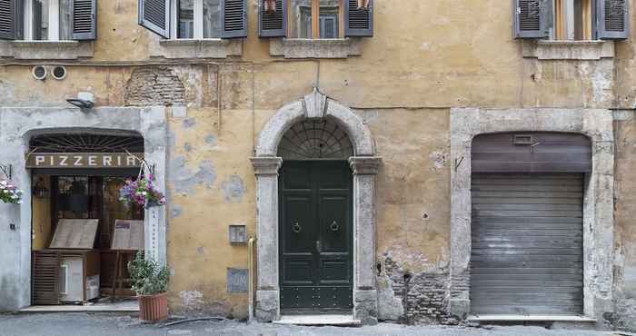 Others Pantheon Charming Apartment