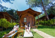 อื่นๆ 6 Green Pine Beach & Bungalows