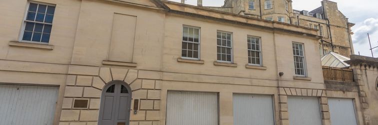 Lainnya Crescent Mews