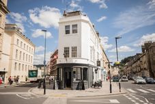 其他 The Black Fox