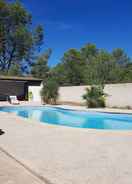 ภาพหลัก En pleine Nature à Nîmes avec Piscine