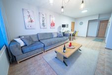 Lain-lain YalaRent Shaldag 2BR APT - Families only