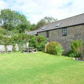 Primary image 1 Meadow Cottage, Porthpean Beach Hotels