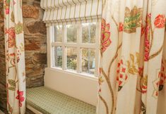 Others 4 May Cottage