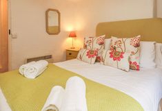 Others 2 May Cottage