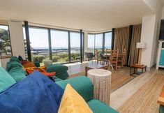 Others 6 Little Trelawns