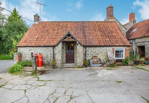 Others The Old Bull Stall