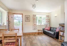 Others 3 Sunshine Lodge