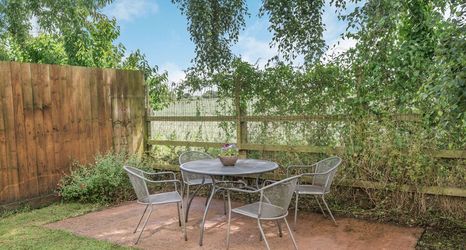 Others 2 Sunshine Lodge