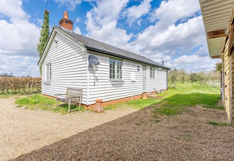 Others Little Melrose