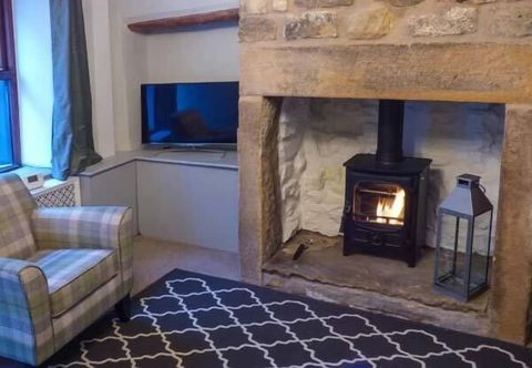 Others 88 Regent Street