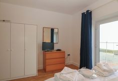 อื่นๆ 4 6 West End Point