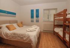 อื่นๆ 2 6 West End Point