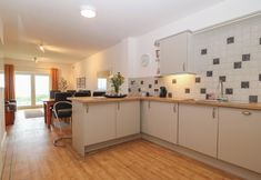 อื่นๆ 7 6 West End Point