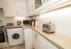 Others 6 Fishermans Cottage