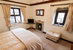 기타 3 1 The Stables