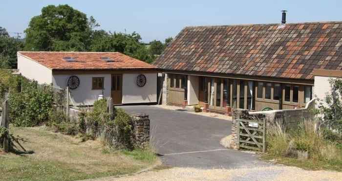 Others The Milking Parlour