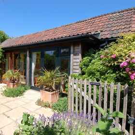 Primary image 1 Sunnyside, Bishop's Lydeard Hotels