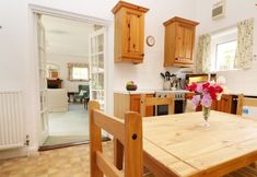 Lain-lain 6 Westgate Cottage